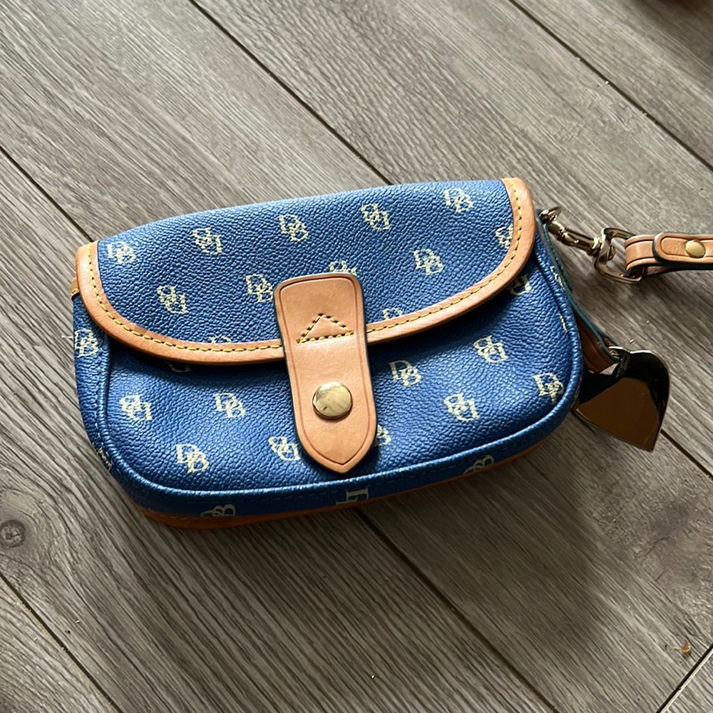 Dooney and Burke blue wristlet